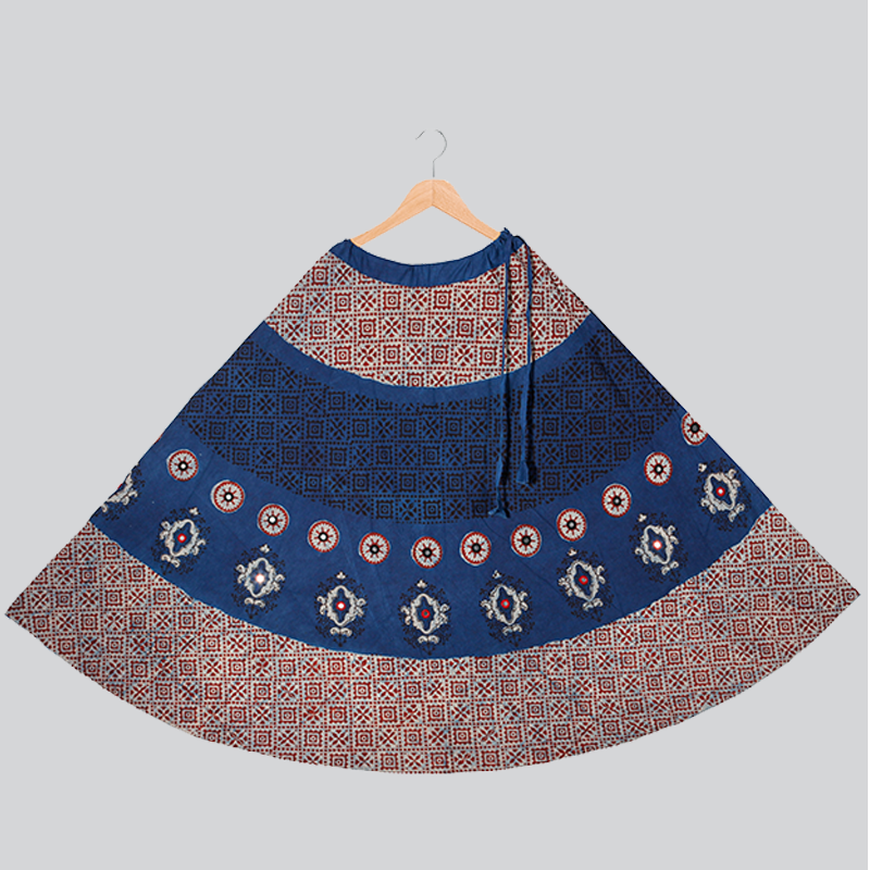 Tarapur Print Indigo Skirt With Mirror Work