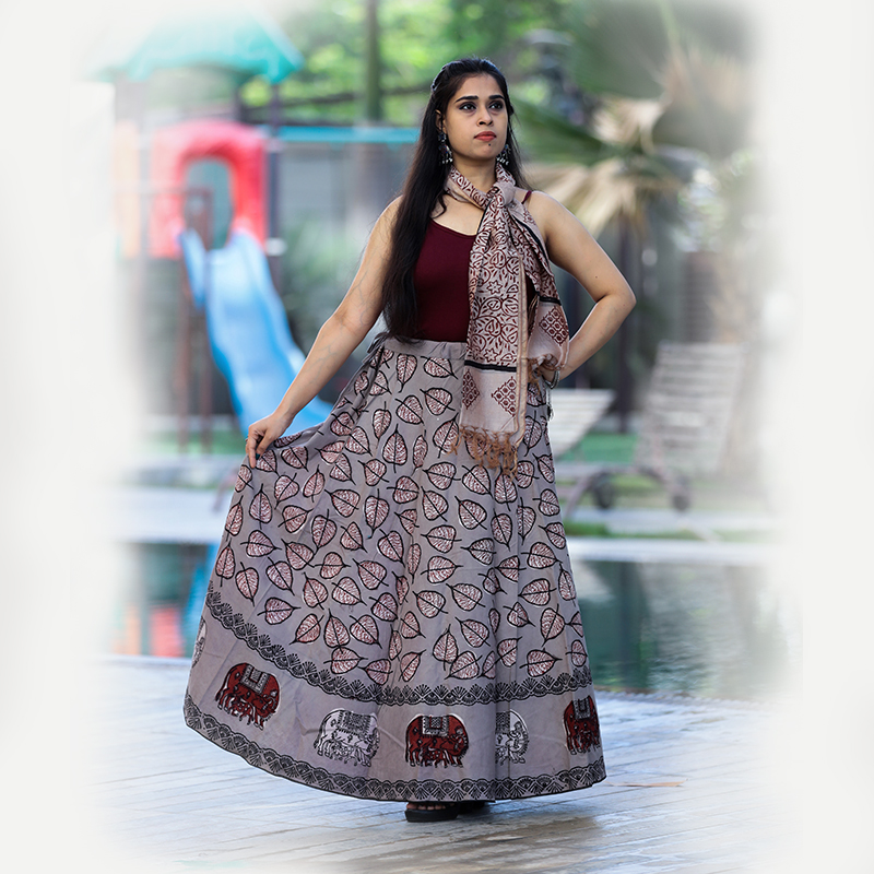 COW MOTIF TARAPUR PRINT SKIRT - Image 2