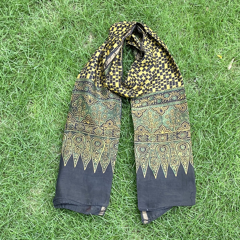 Abstract Print Ajrakh Stole