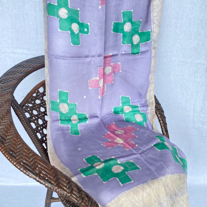 Batik stole in lavender - Image 3