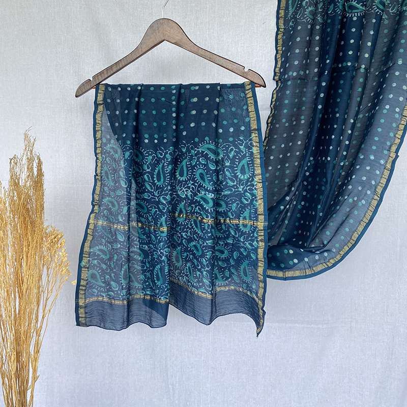Jaal border silk dupatta