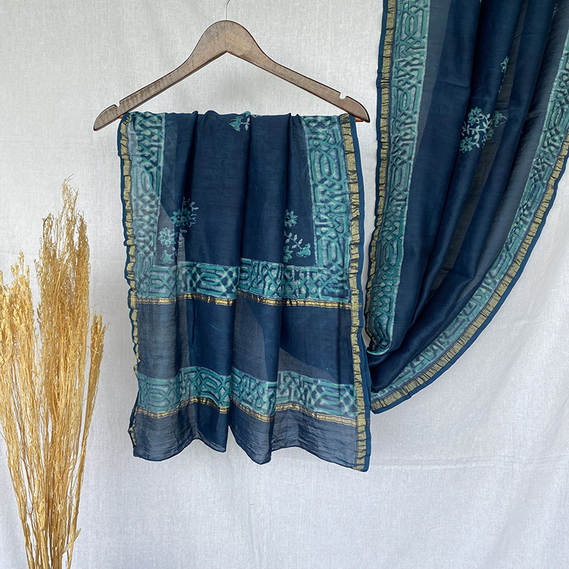 Floral print silk dupatta